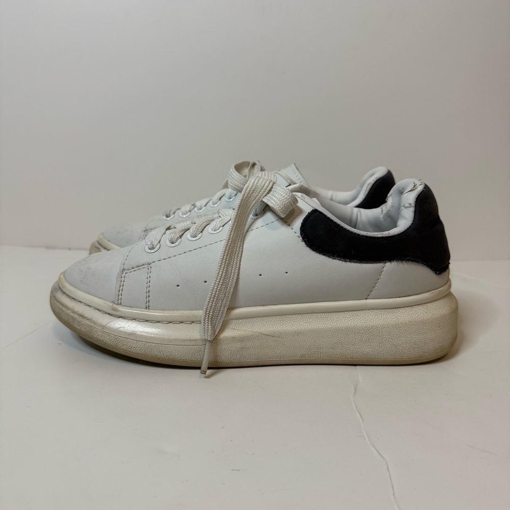 Alexander McQueen White Black Oversized Sneakers Low Top Leather Shoes 462214